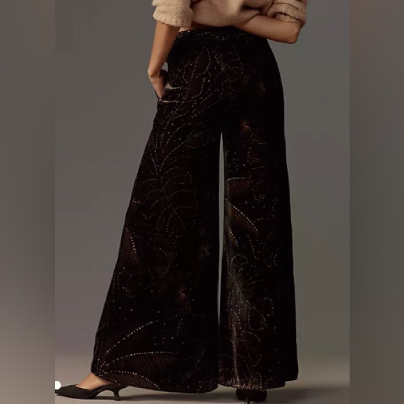NEW Farm Rio x Anthropologie Printed Velvet Pants - Picture 2 of 12